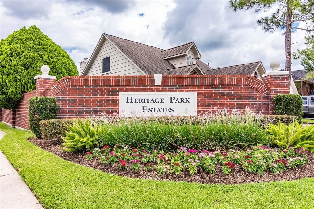 16206 Ruffian Drive, Friendswood, TX 77546 16206 Ruffian Drive, Friendswood, TX 77546
