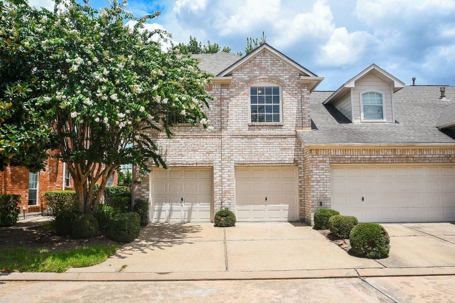Property photo for 1123 Enclave Square E, Houston, TX