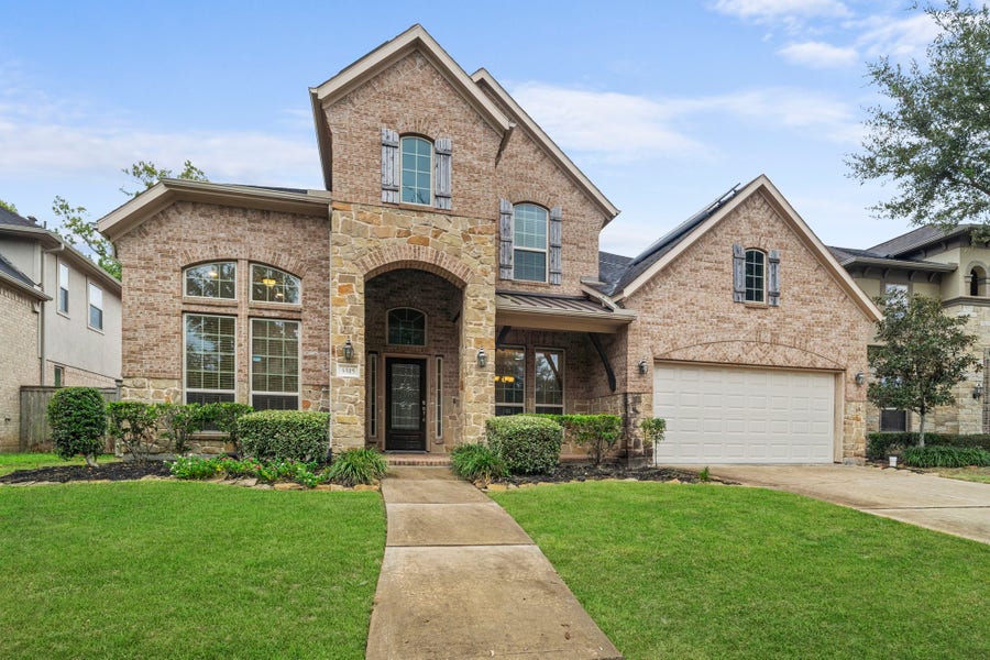 Property photo for 5515 Mangrove Creek Lane, Sugar Land, TX