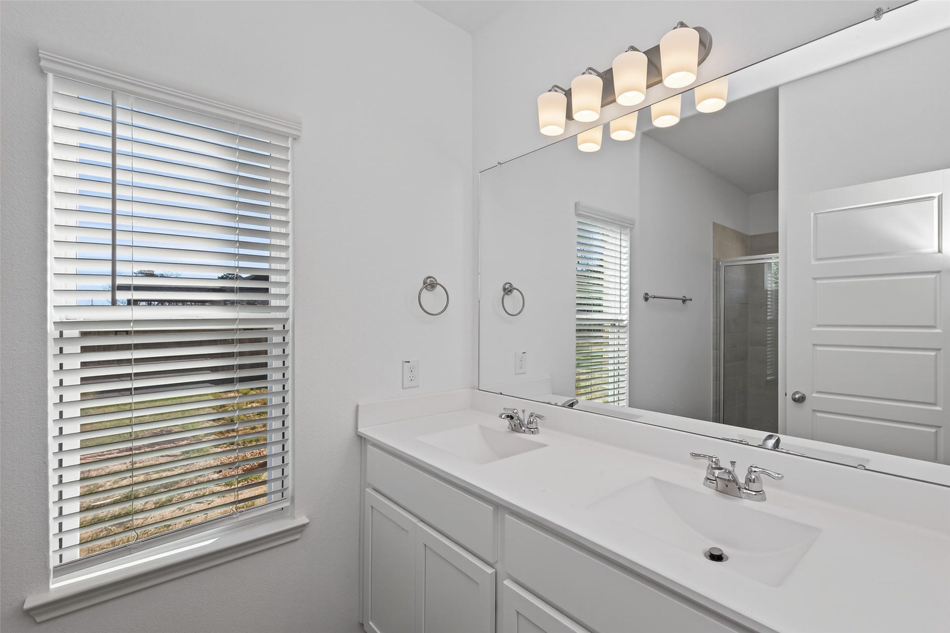 13315 Padre Bay Lane, Iowa Colony, TX 77583 13315 Padre Bay Lane, Iowa Colony, TX 77583