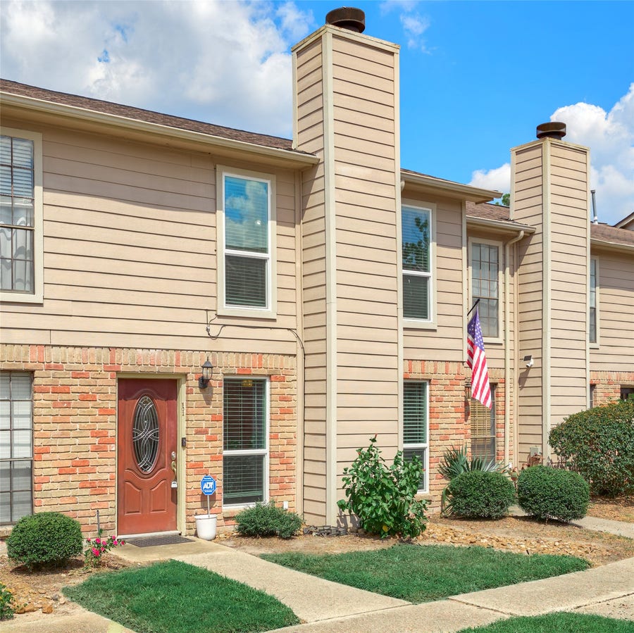 Property photo for 6700 Richardson Road, #302, Houston, TX