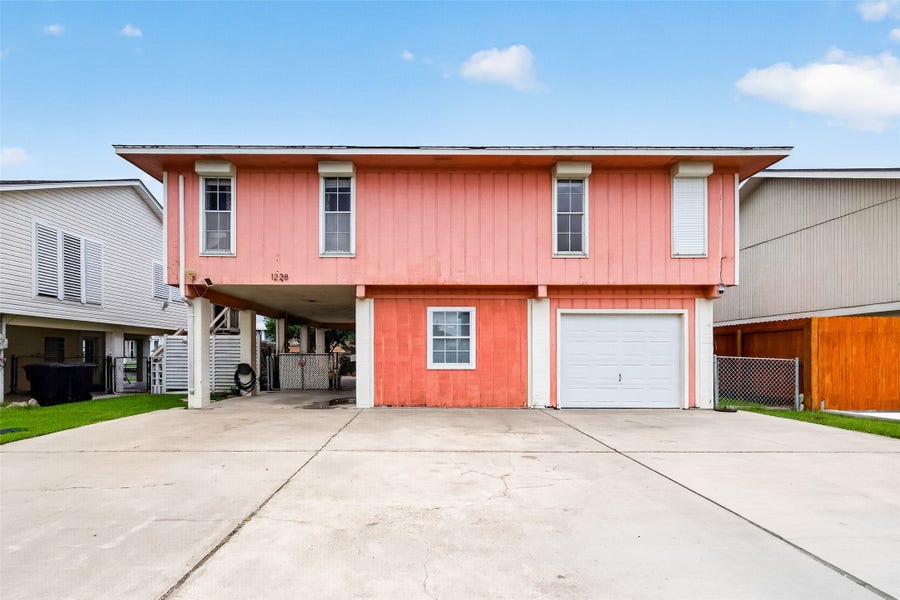 Property photo for 1228 Sailfish Street, Bayou Vista, TX