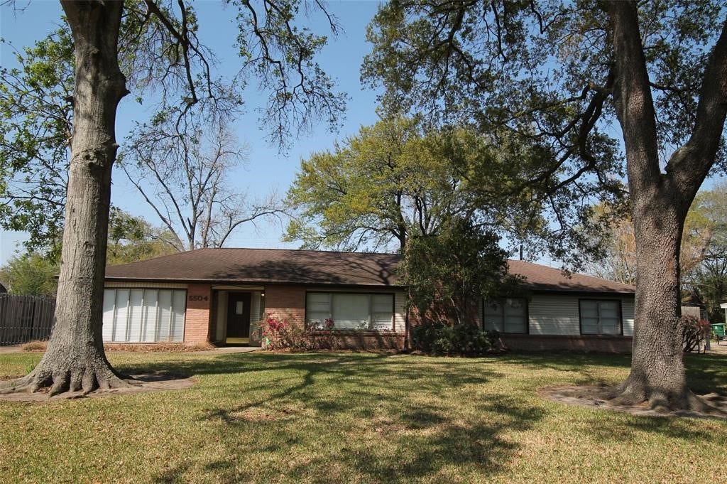 5504 Valerie Street, Houston, TX 77081 5504 Valerie Street, Houston, TX 77081