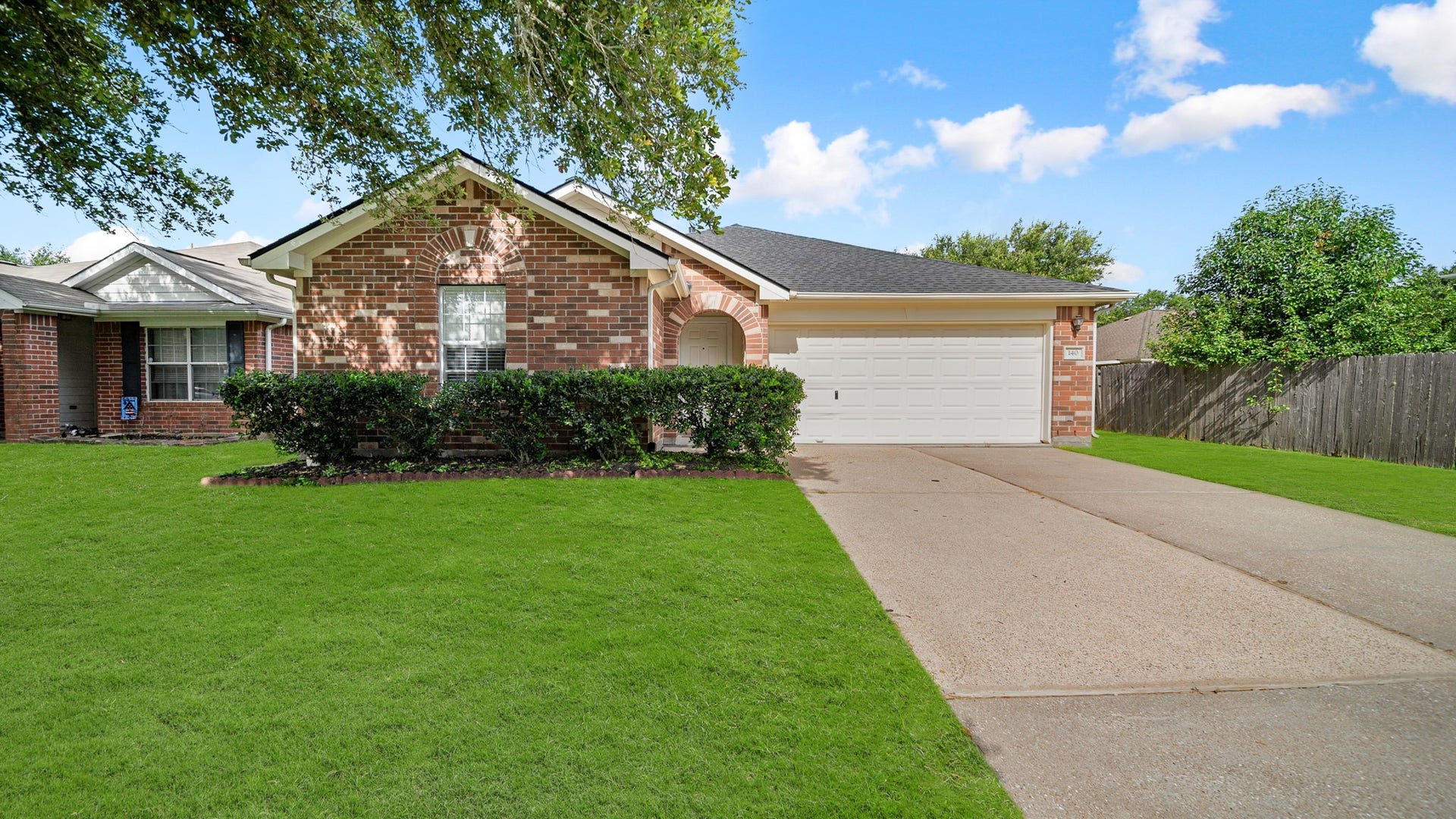 140 Bristol Bend Lane, Dickinson, TX 77539 140 Bristol Bend Lane, Dickinson, TX 77539