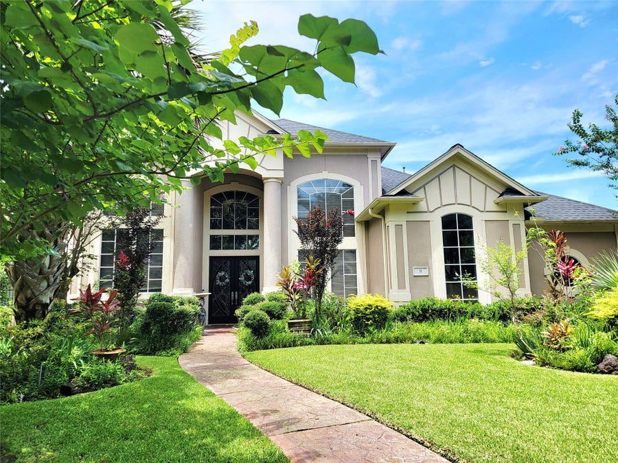 Property photo for 9 Camden Court, Sugar Land, TX