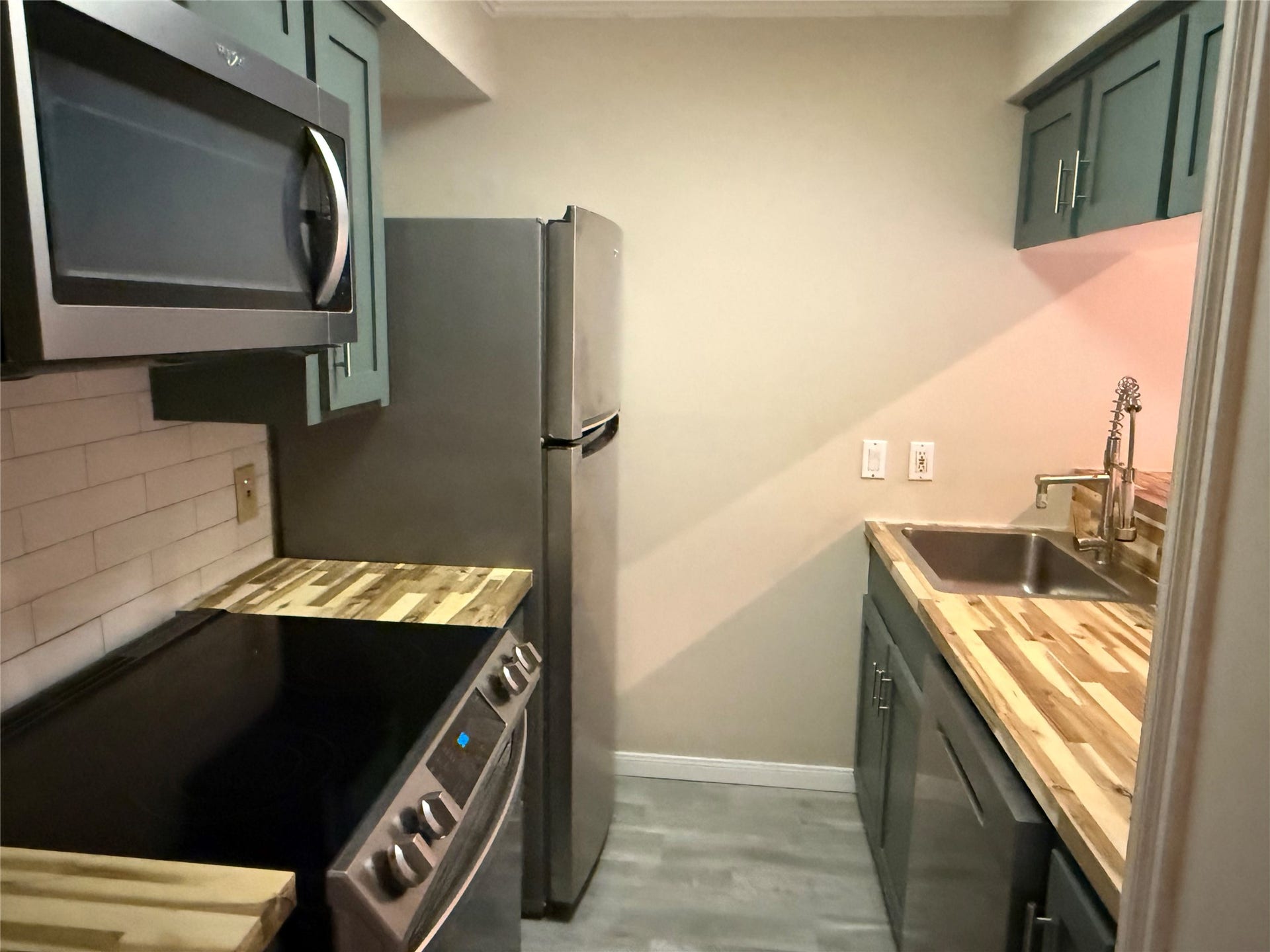 3618 Stanford Street, #6, Houston, TX 77006 3618 Stanford Street, #6, Houston, TX 77006