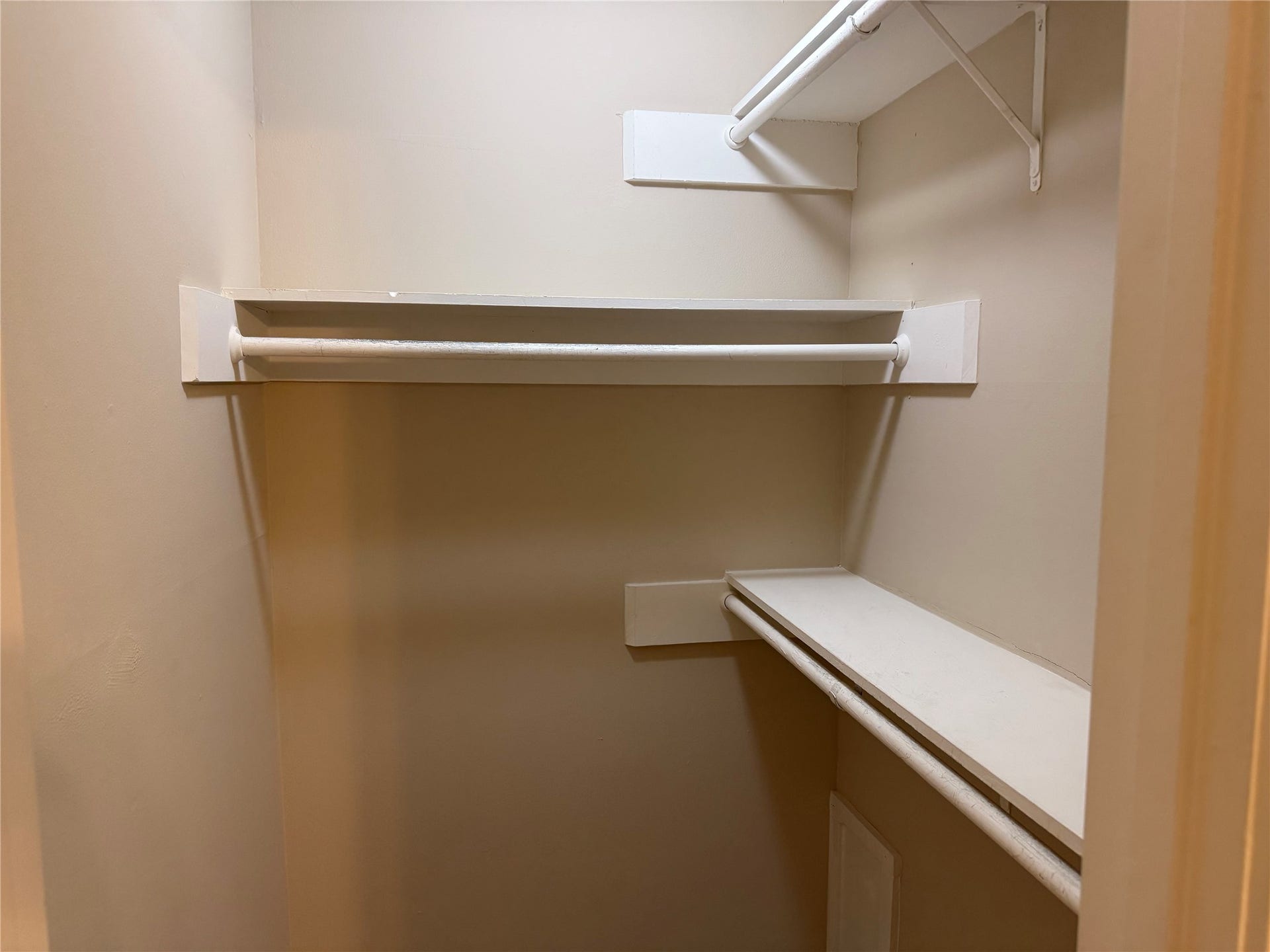 3618 Stanford Street, #6, Houston, TX 77006 3618 Stanford Street, #6, Houston, TX 77006