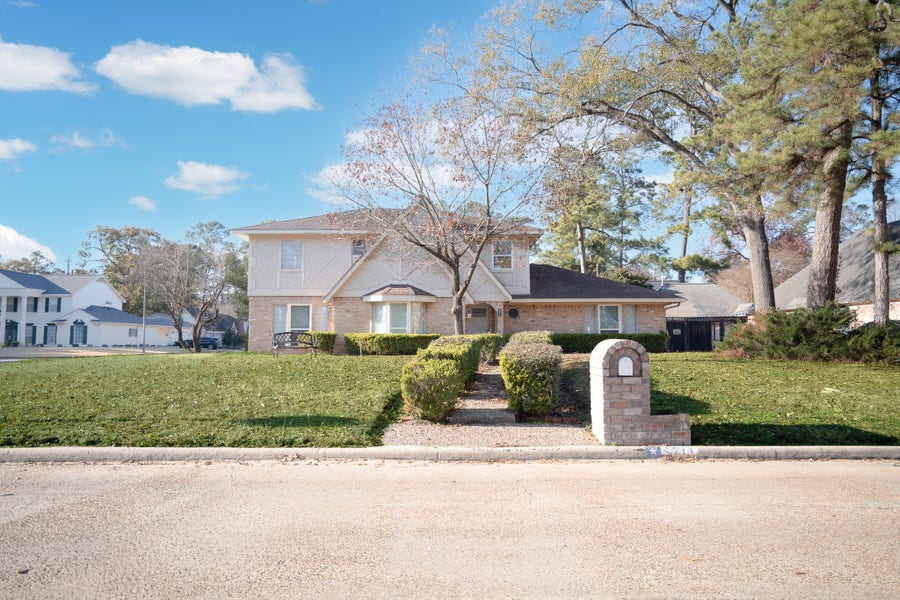 Property photo for 5214 Lodge Creek Drive, Houston, TX
