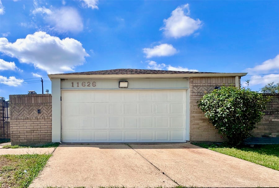 Property photo for 11626 Coachfield Lane, Houston, TX