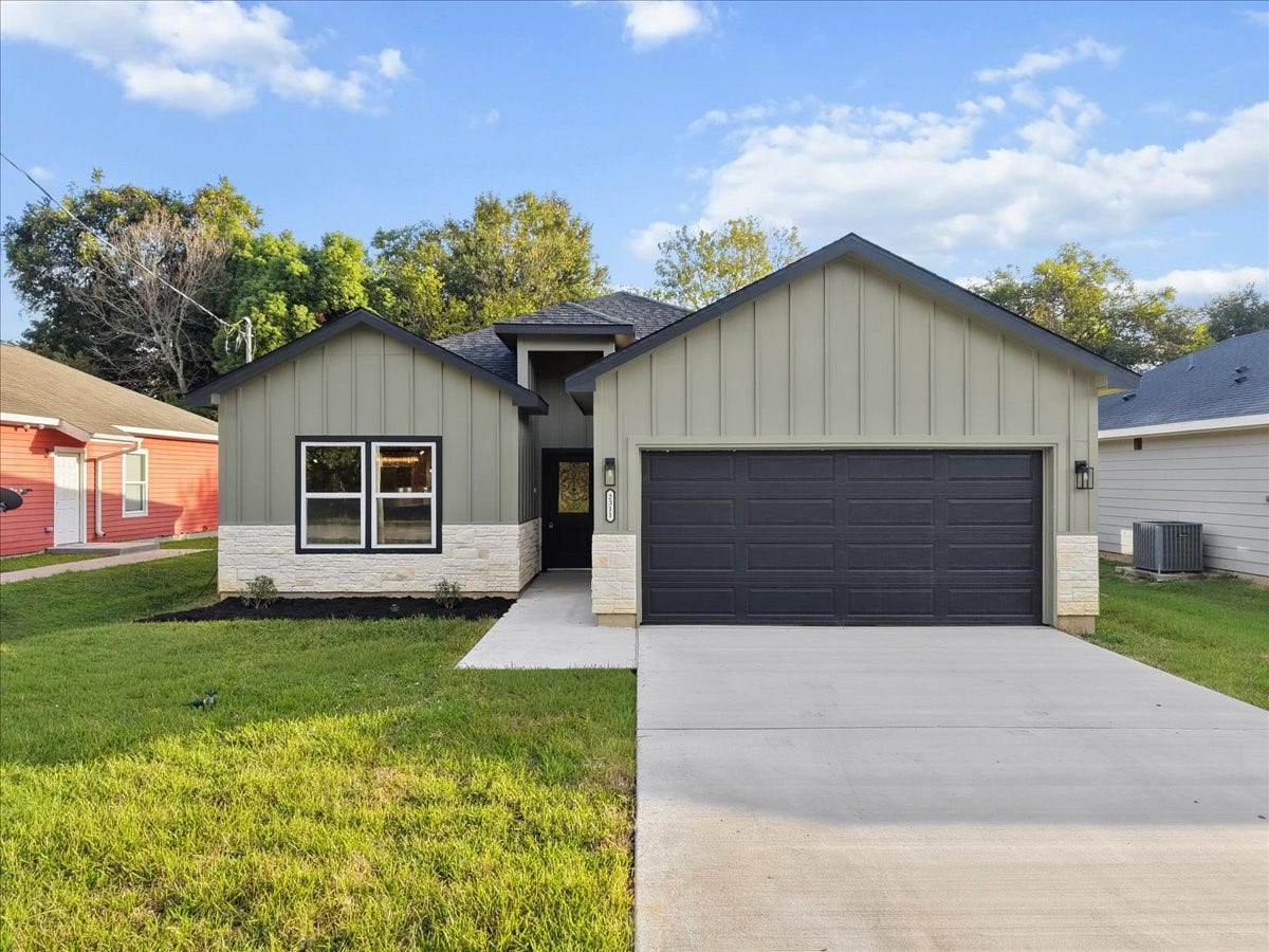 2311 Thompson Street, La Marque, TX 77568 2311 Thompson Street, La Marque, TX 77568