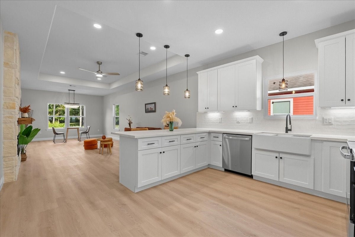 2311 Thompson Street, La Marque, TX 77568 2311 Thompson Street, La Marque, TX 77568