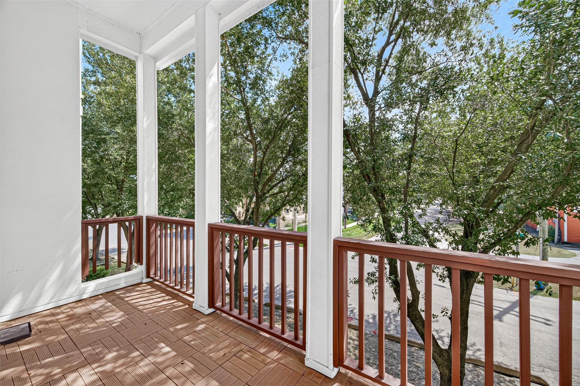 6610 Toledo Street, Houston, TX 77008 6610 Toledo Street, Houston, TX 77008