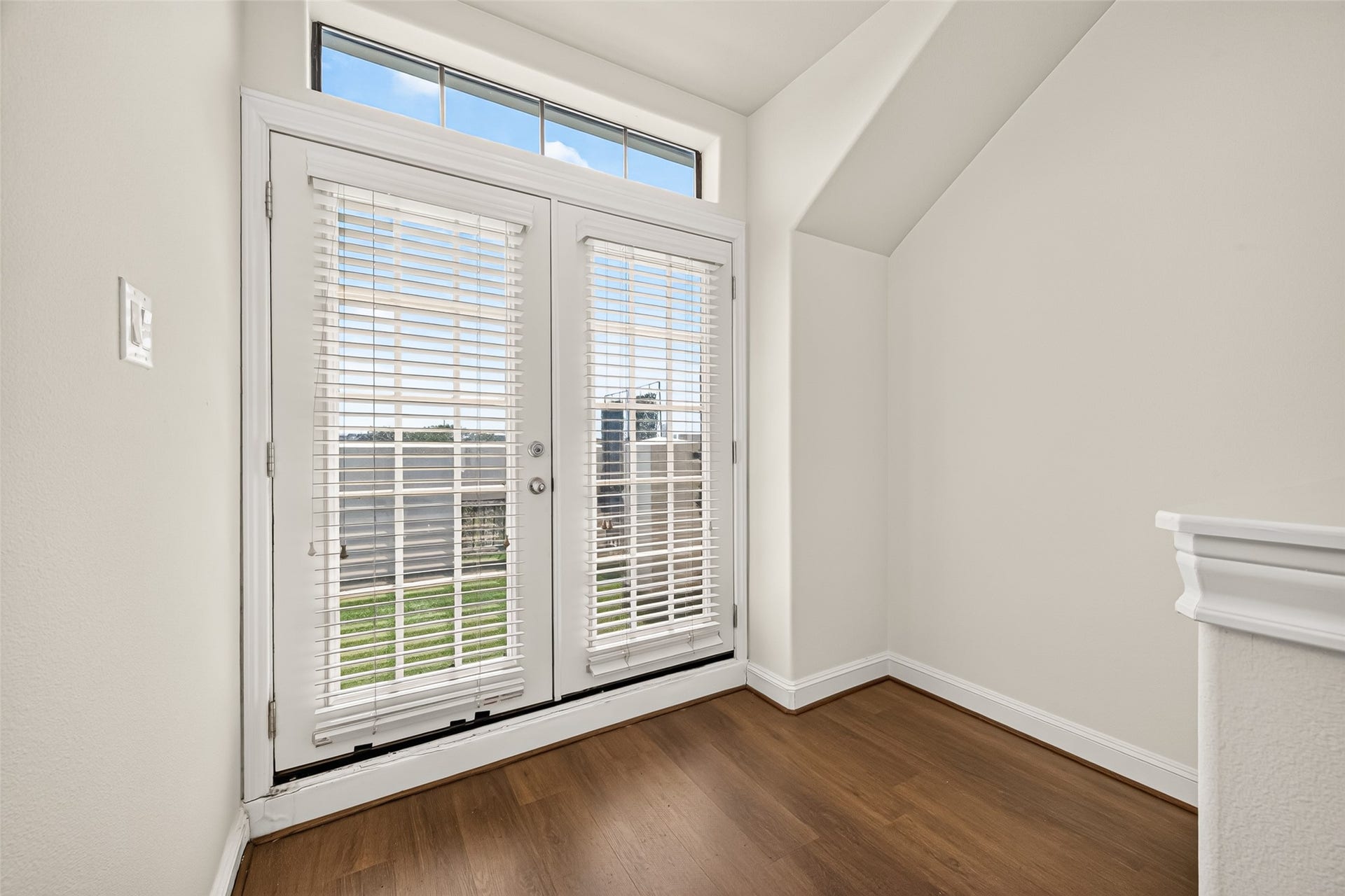 6610 Toledo Street, Houston, TX 77008 6610 Toledo Street, Houston, TX 77008