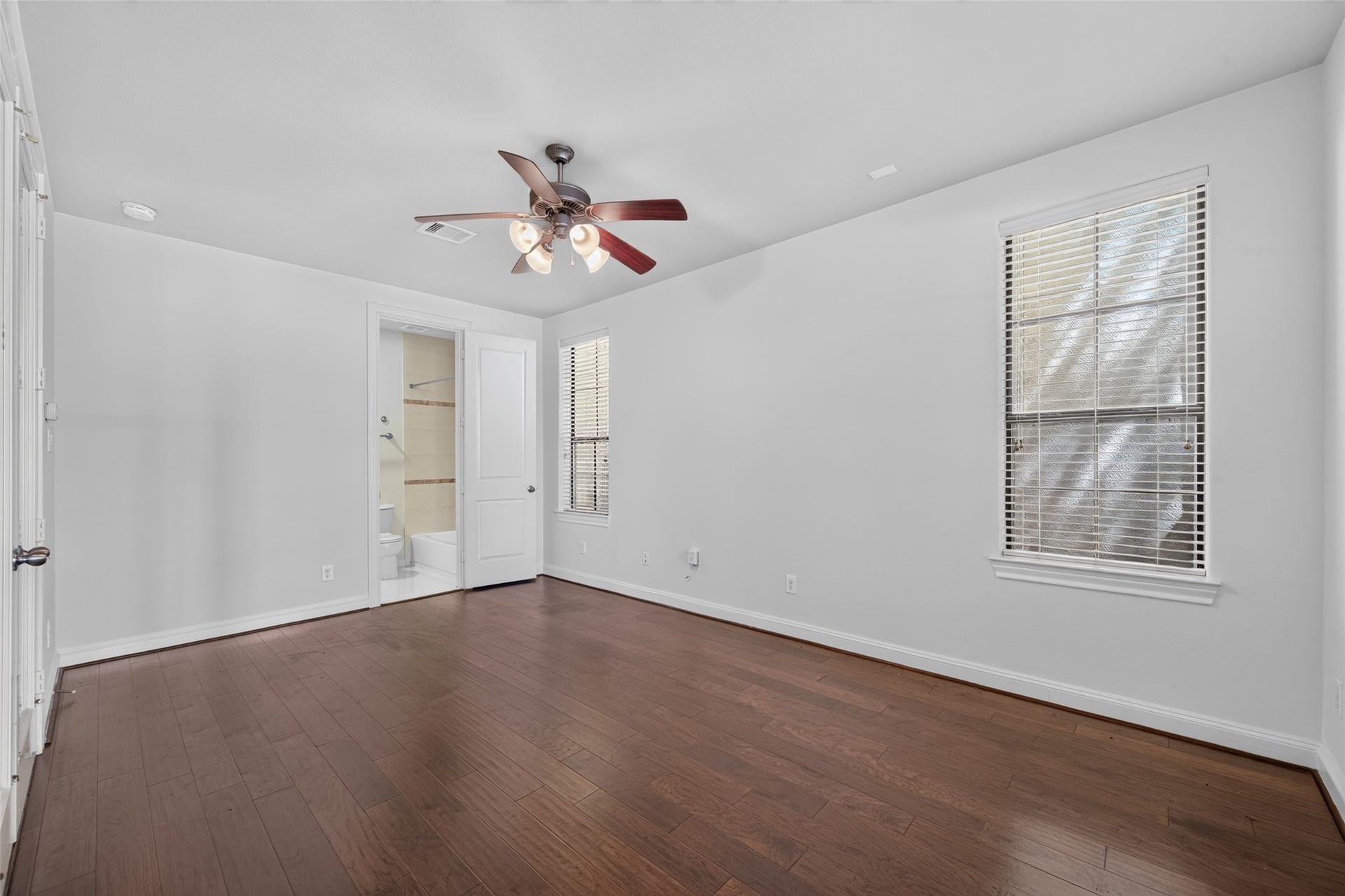 6610 Toledo Street, Houston, TX 77008 6610 Toledo Street, Houston, TX 77008