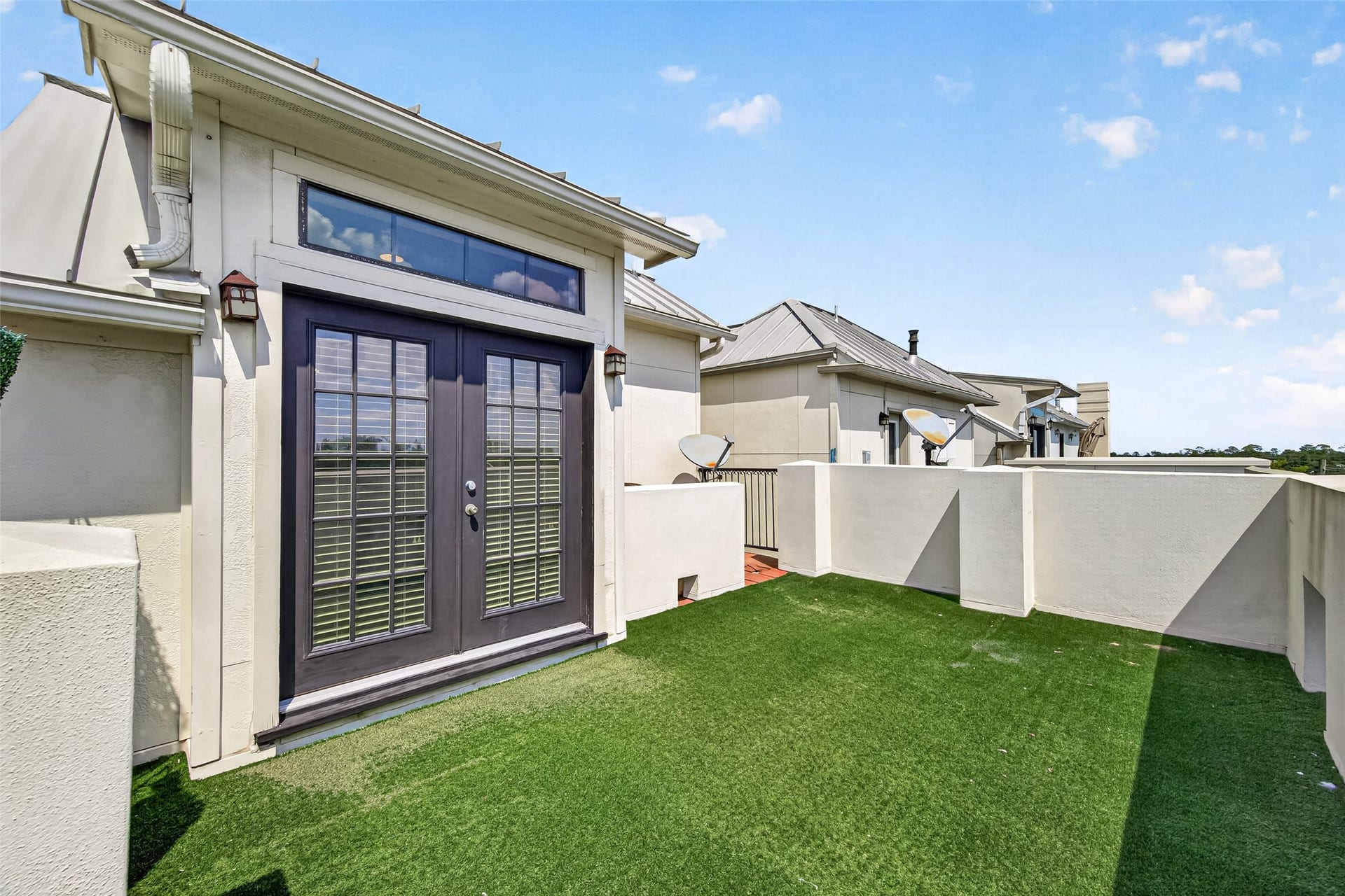 6610 Toledo Street, Houston, TX 77008 6610 Toledo Street, Houston, TX 77008