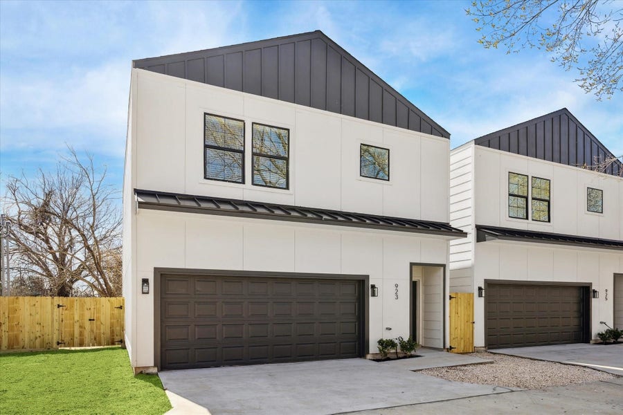 Property photo for 927 Bianco Lane, Houston, TX