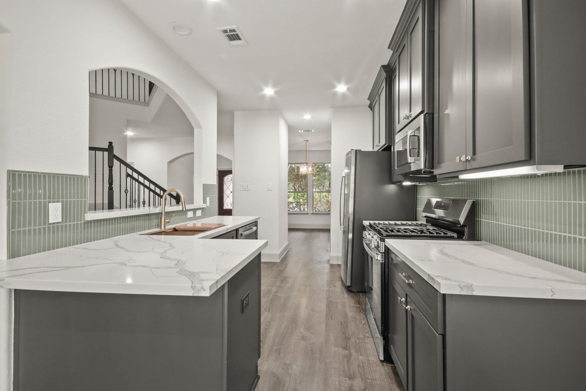 71 Black Swan Place, Magnolia, TX 77354