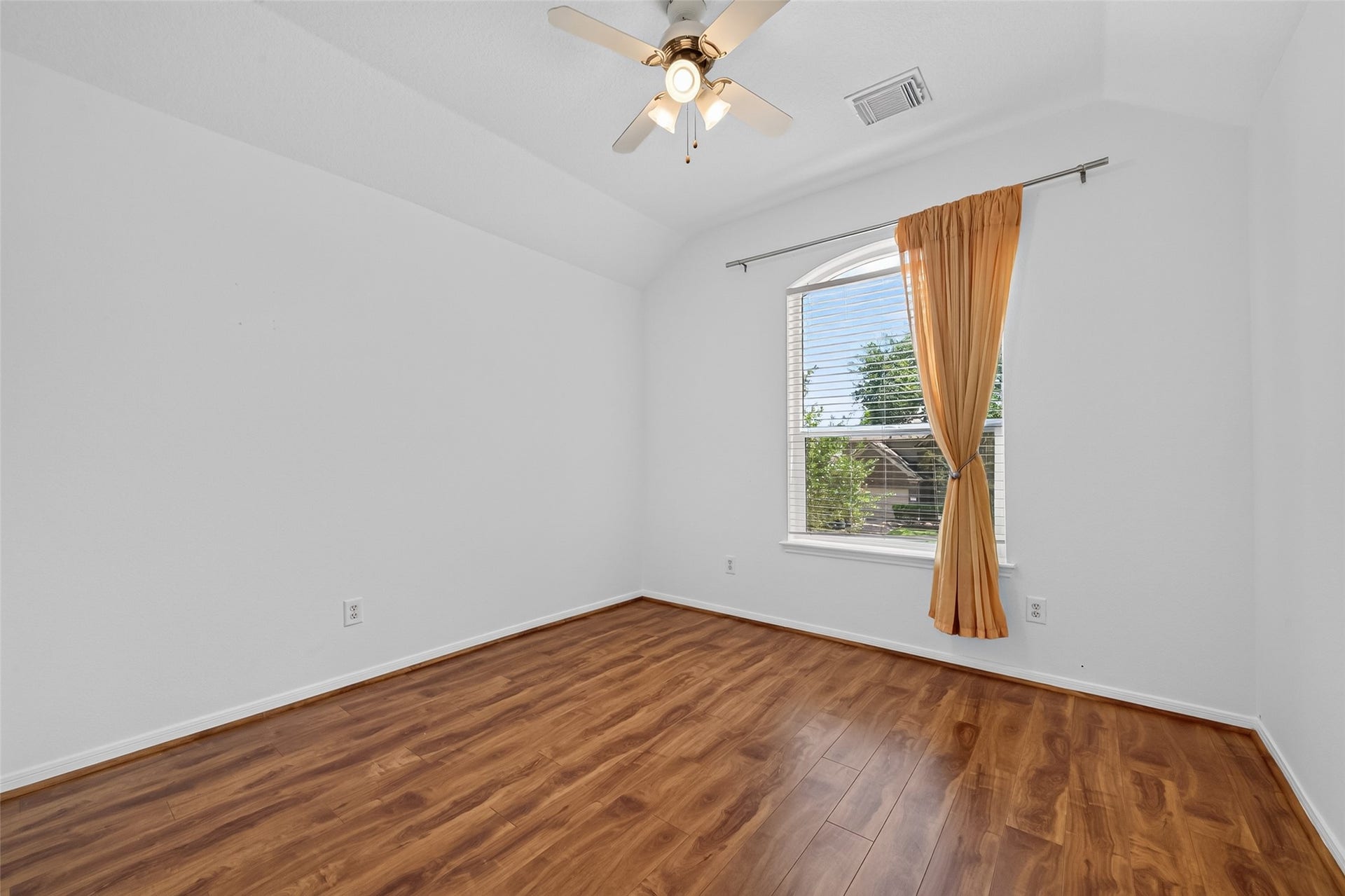 12214 Doe Meadow Drive, Stafford, TX 77477