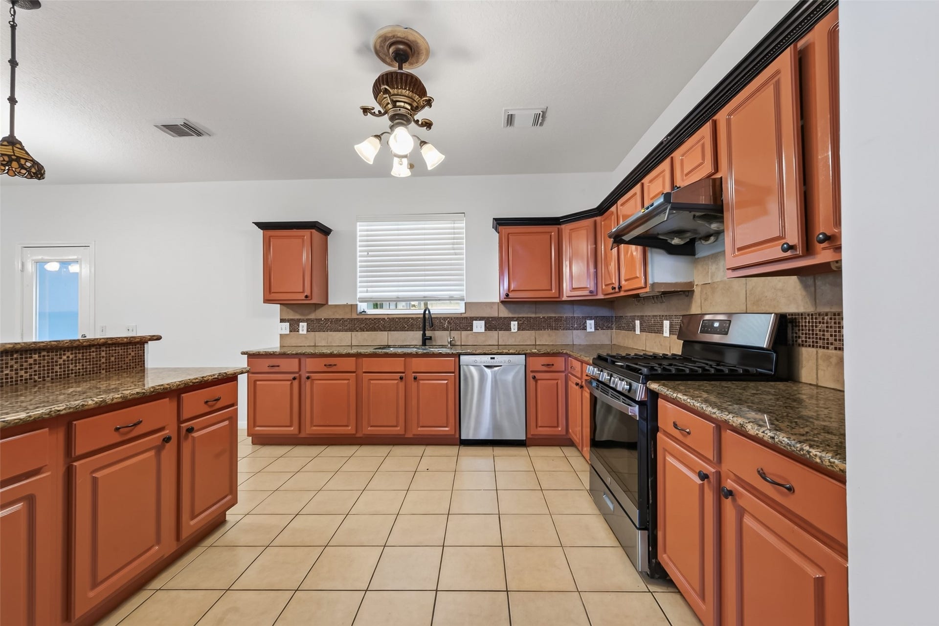 12214 Doe Meadow Drive, Stafford, TX 77477