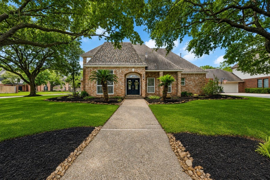 Property photo for 14707 Sandy Creek Drive, Houston, TX
