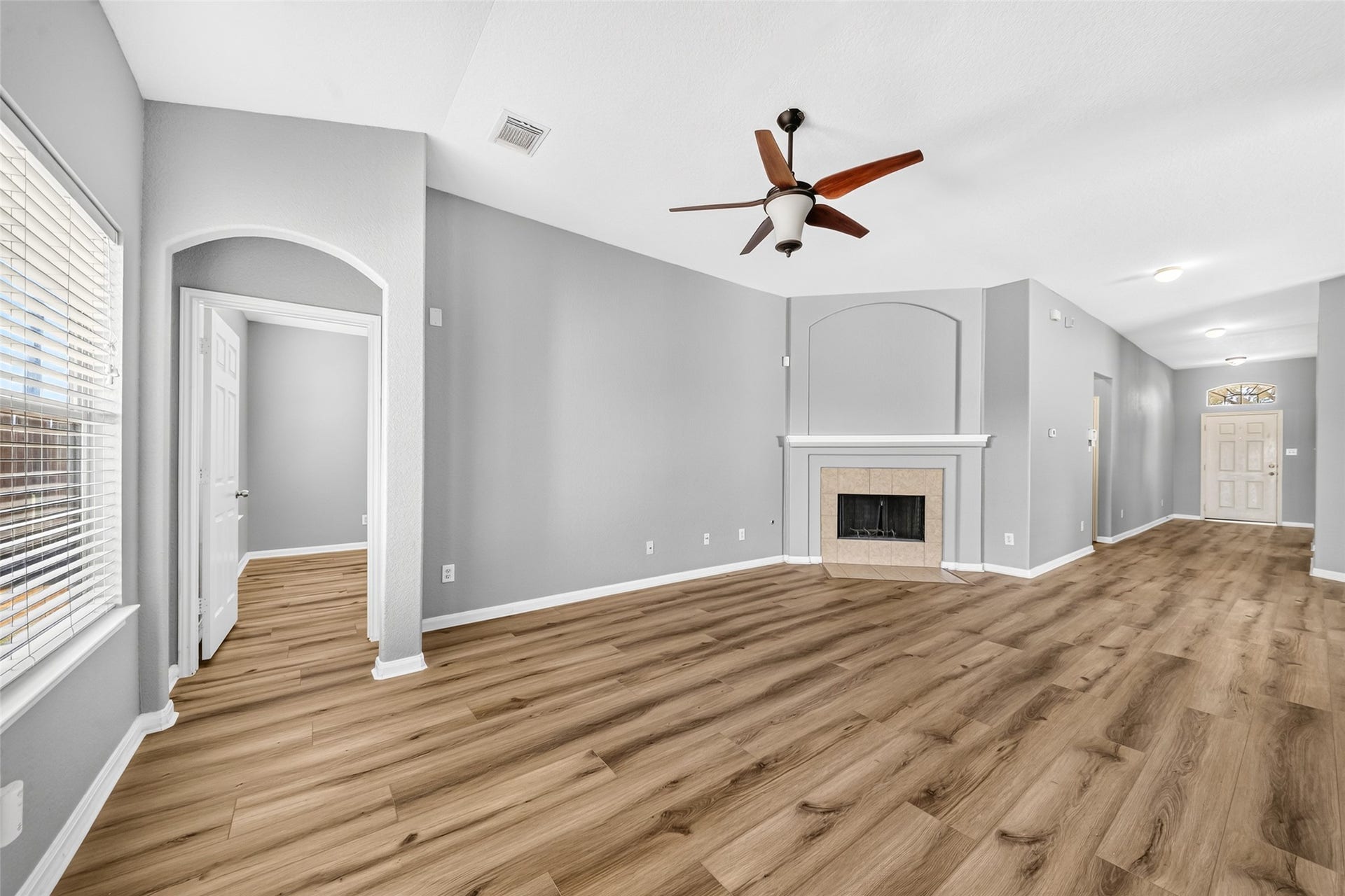 6534 Bella Noche Drive, Spring, TX 77379 6534 Bella Noche Drive, Spring, TX 77379