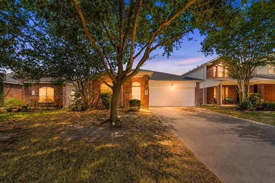 Property photo for 6534 Bella Noche Drive, Spring, TX