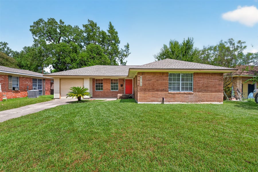 Property photo for 6734 Sharpcrest Street, Houston, TX