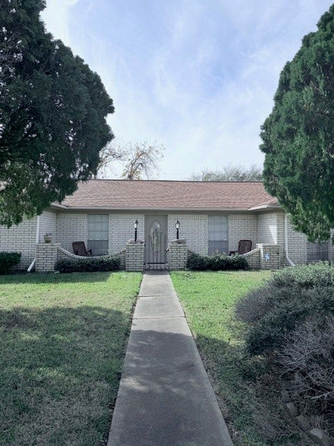 Property photo for 21 N Avenue D, Freeport, TX