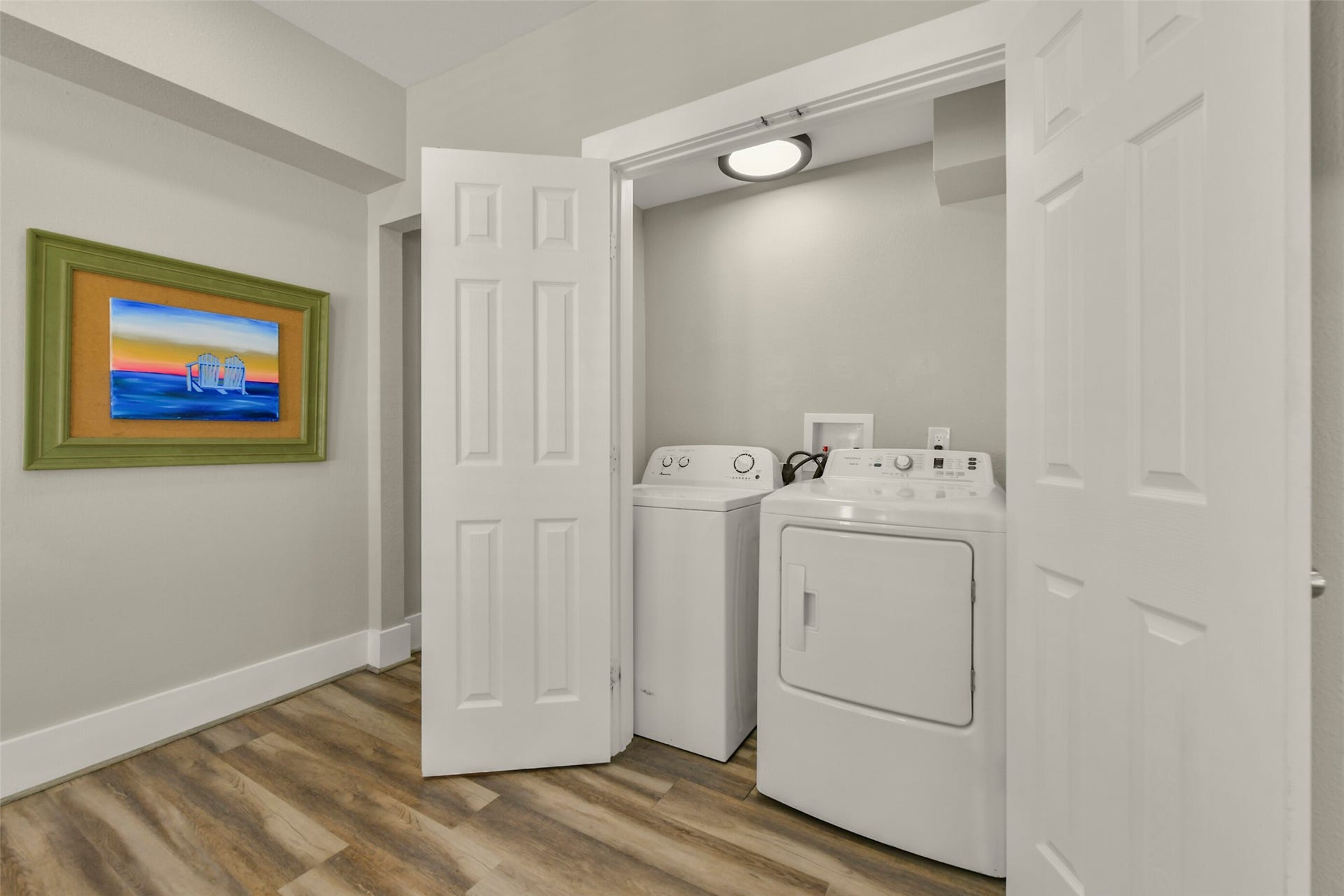 2414 44th Street, Galveston, TX 77550 Laundry