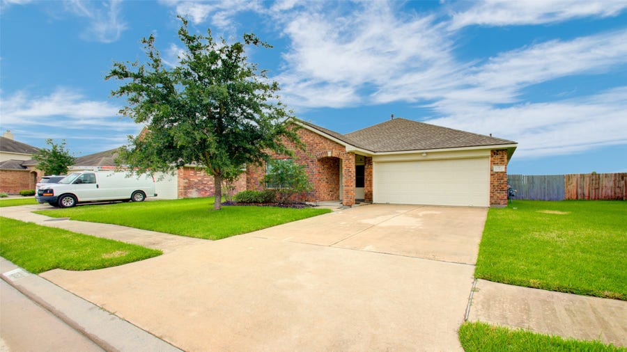 Property photo for 21527 Stonecross Terrace Lane, Katy, TX