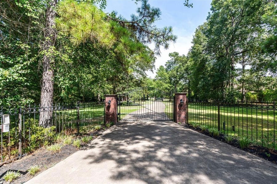 Property photo for 15567 Old Conroe Road, Conroe, TX