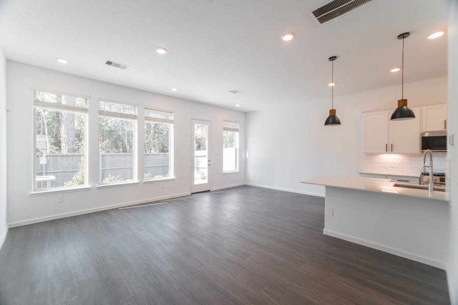 Property photo for 670 Royal Arch Drive, Conroe, TX