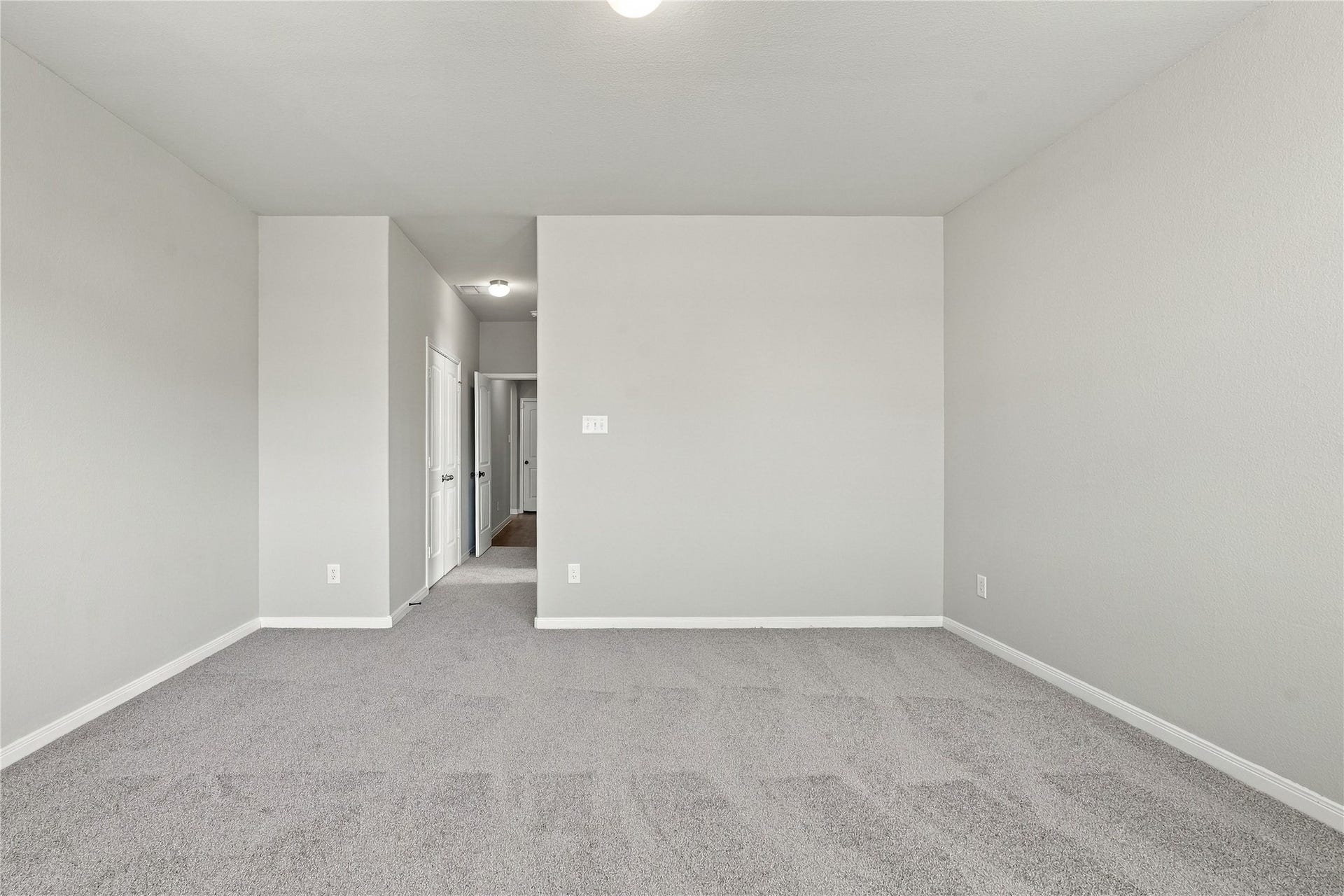 25610 Brooklyn Lane, Porter, TX 77365 Primary Bedroom Suite with large closet