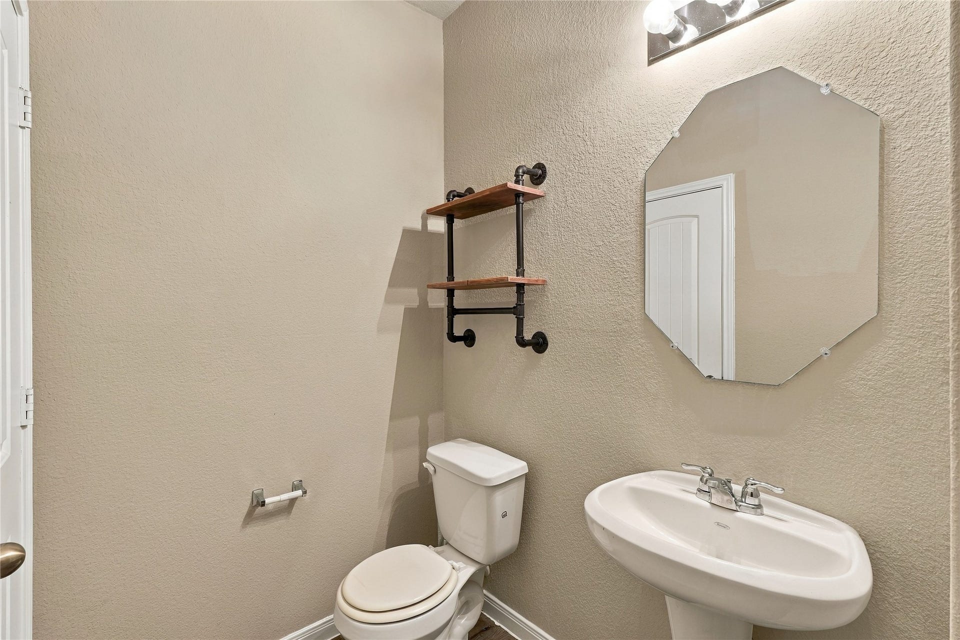25610 Brooklyn Lane, Porter, TX 77365 Powder Bath downstairs