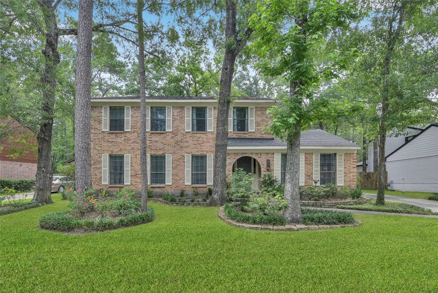 Property photo for 14 E Wandering Oak Drive, The Woodlands, TX