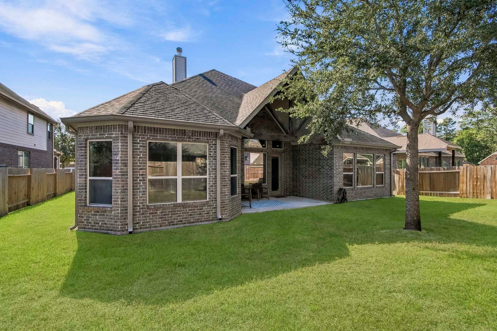 16818 Lake Limestone Lane, Houston, TX 77044