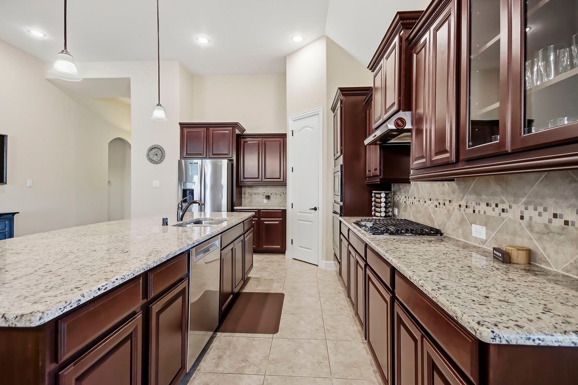 16818 Lake Limestone Lane, Houston, TX 77044