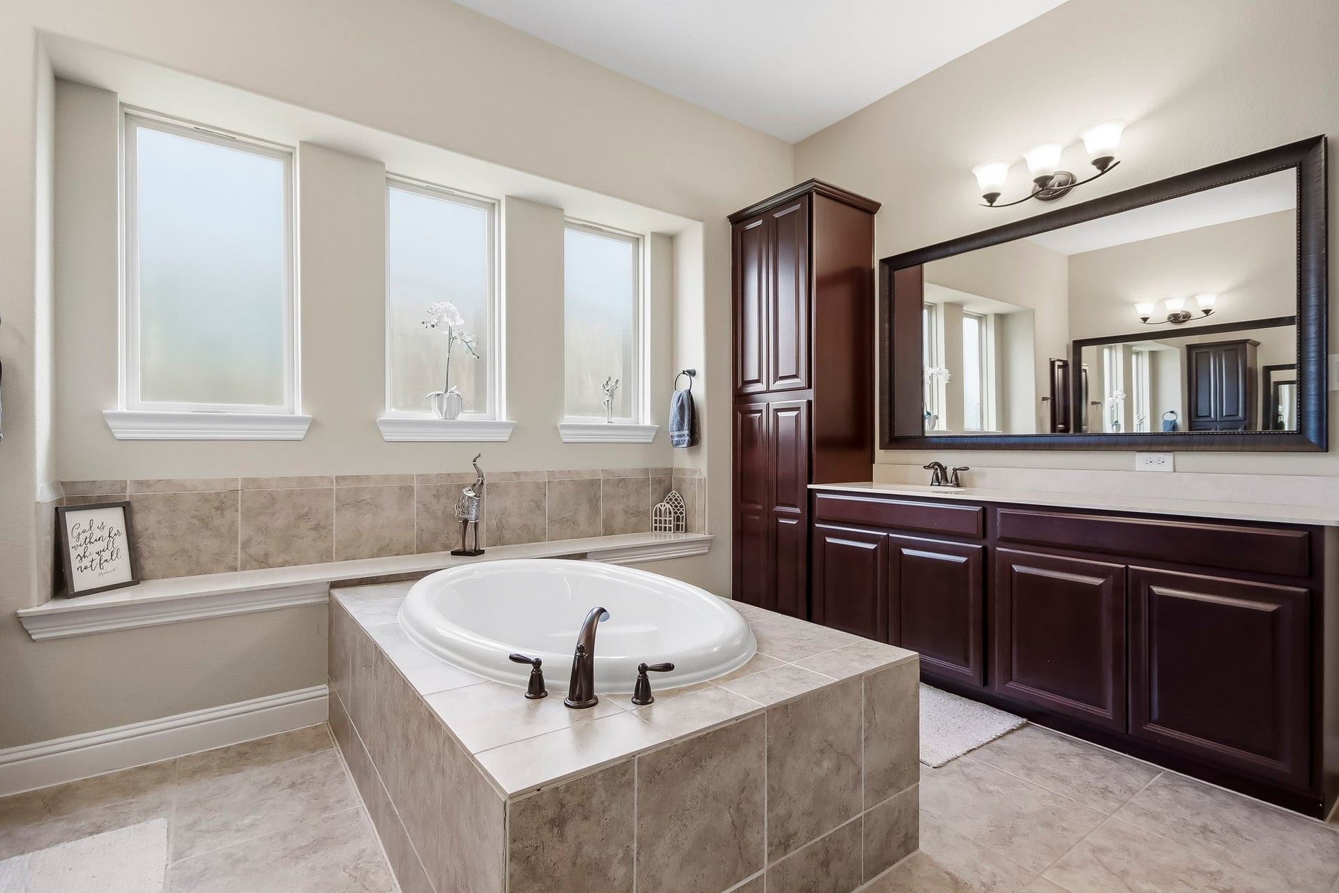 16818 Lake Limestone Lane, Houston, TX 77044