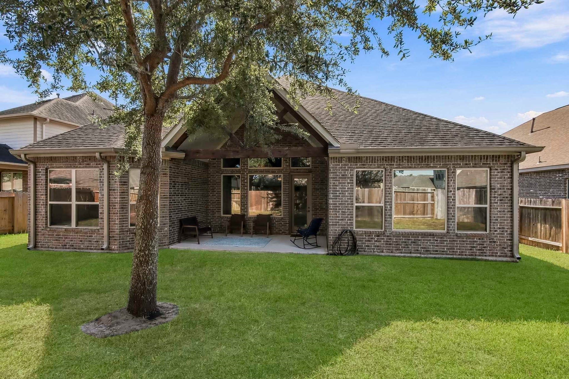 16818 Lake Limestone Lane, Houston, TX 77044