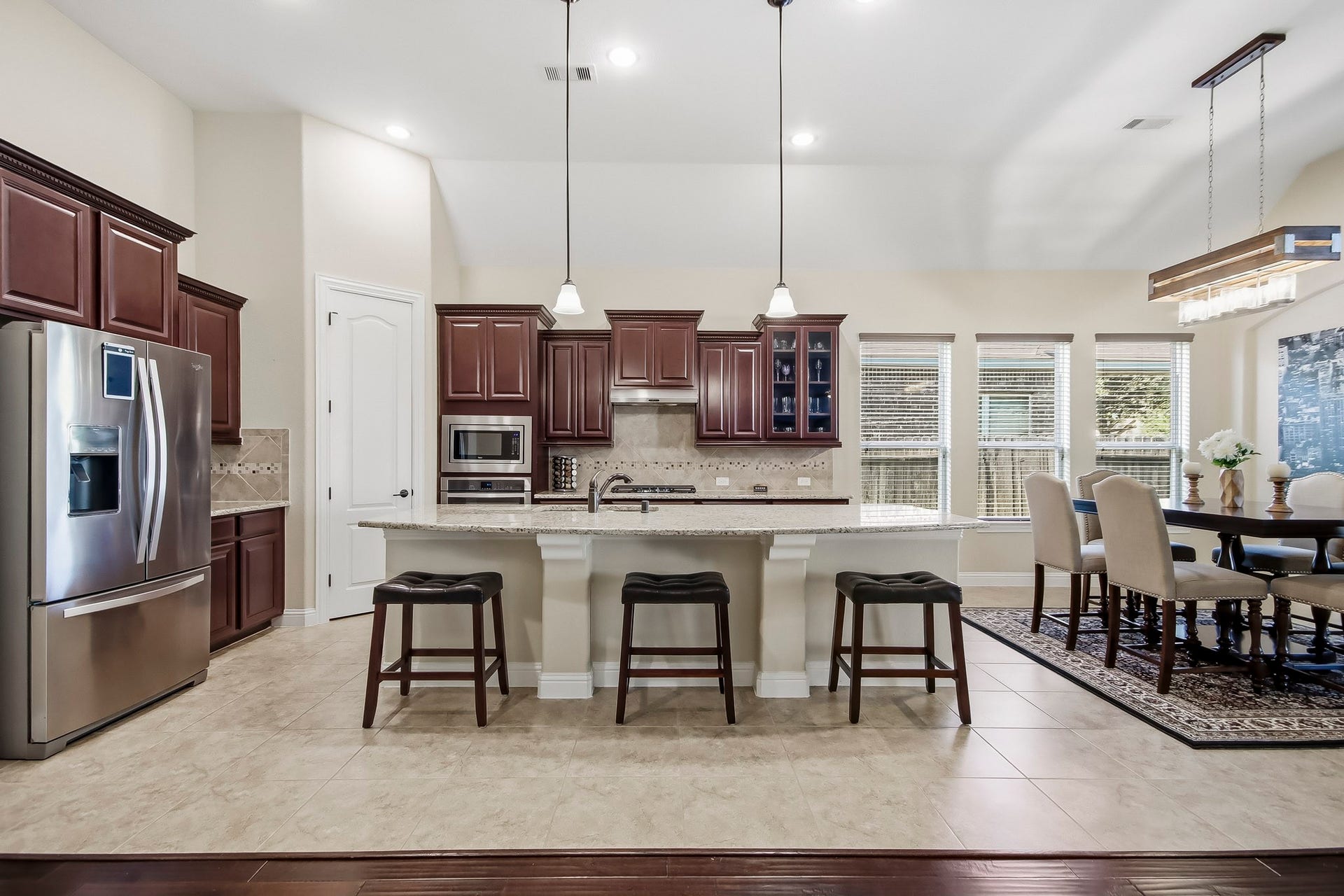 16818 Lake Limestone Lane, Houston, TX 77044