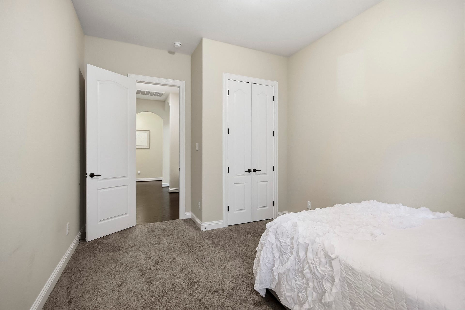 16818 Lake Limestone Lane, Houston, TX 77044