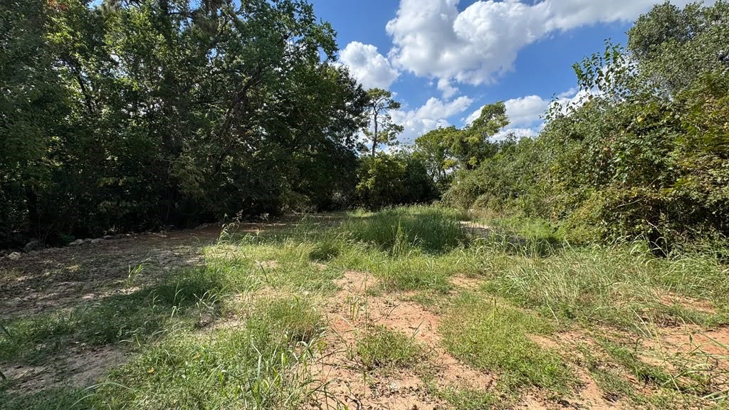 7607 Lockwood Drive, Houston, TX 77016 7607 Lockwood Drive, Houston, TX 77016