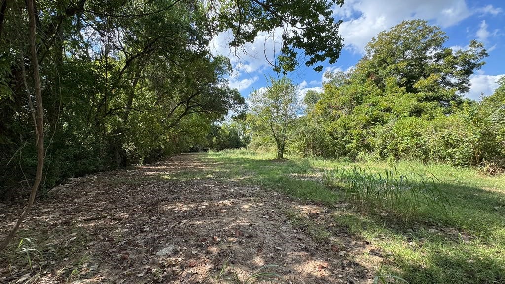 7607 Lockwood Drive, Houston, TX 77016 7607 Lockwood Drive, Houston, TX 77016