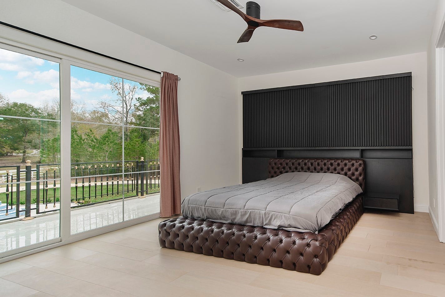 1031 Hunters Creek Way, Hockley, TX 77447 1031 Hunters Creek Way, Hockley, TX 77447