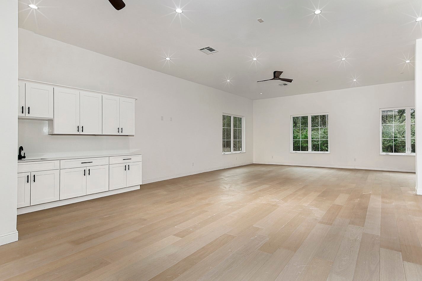 1031 Hunters Creek Way, Hockley, TX 77447 1031 Hunters Creek Way, Hockley, TX 77447