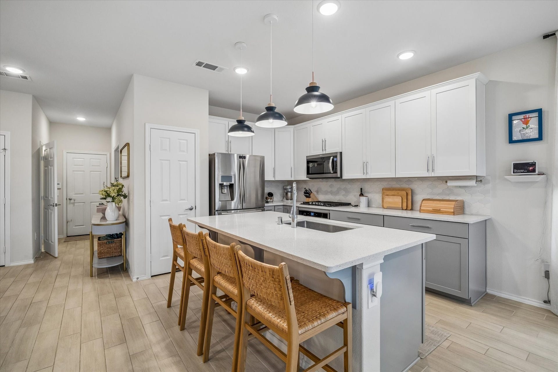 Perfect for casual meals, entertaining guests, or gathering with family while preparing meals.