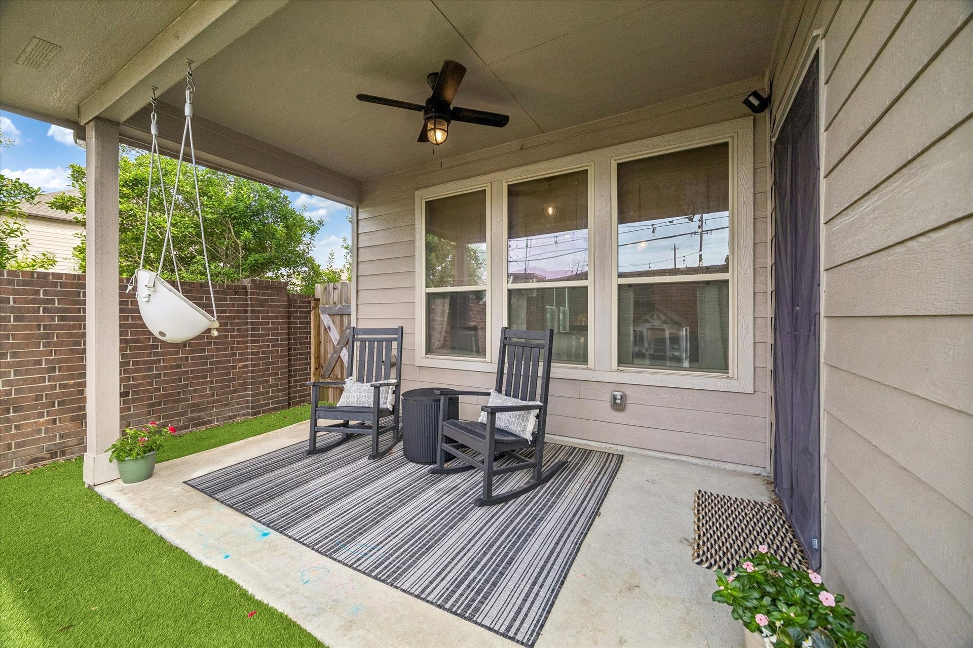 4020 Starbright Street, Houston, TX 77018