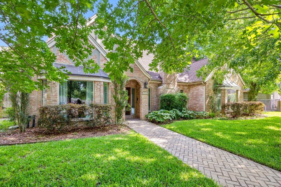 Property photo for 15742 Walkwood Drive, Houston, TX
