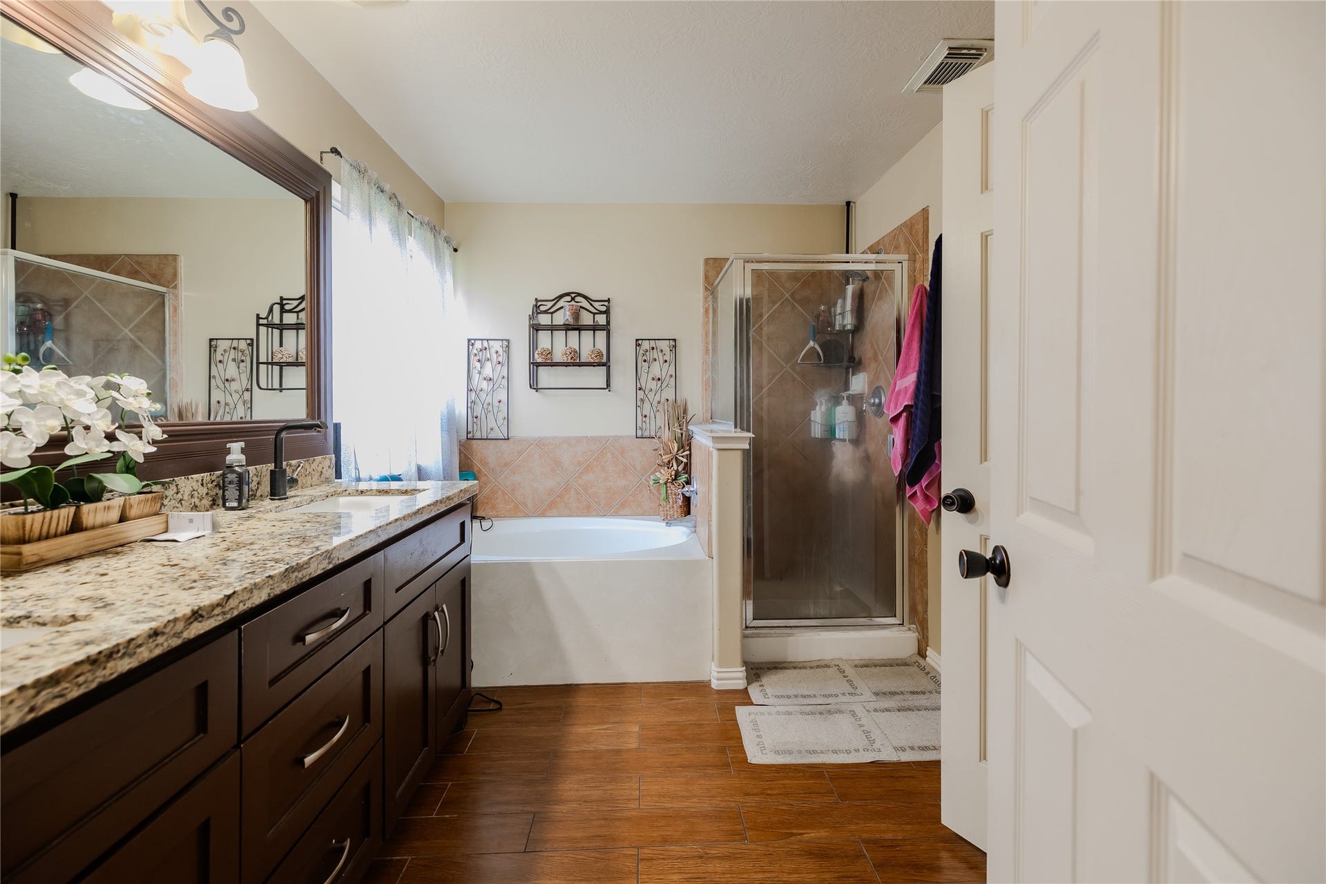 5414 Summer Oak Drive, Pasadena, TX 77505 5414 Summer Oak Drive, Pasadena, TX 77505