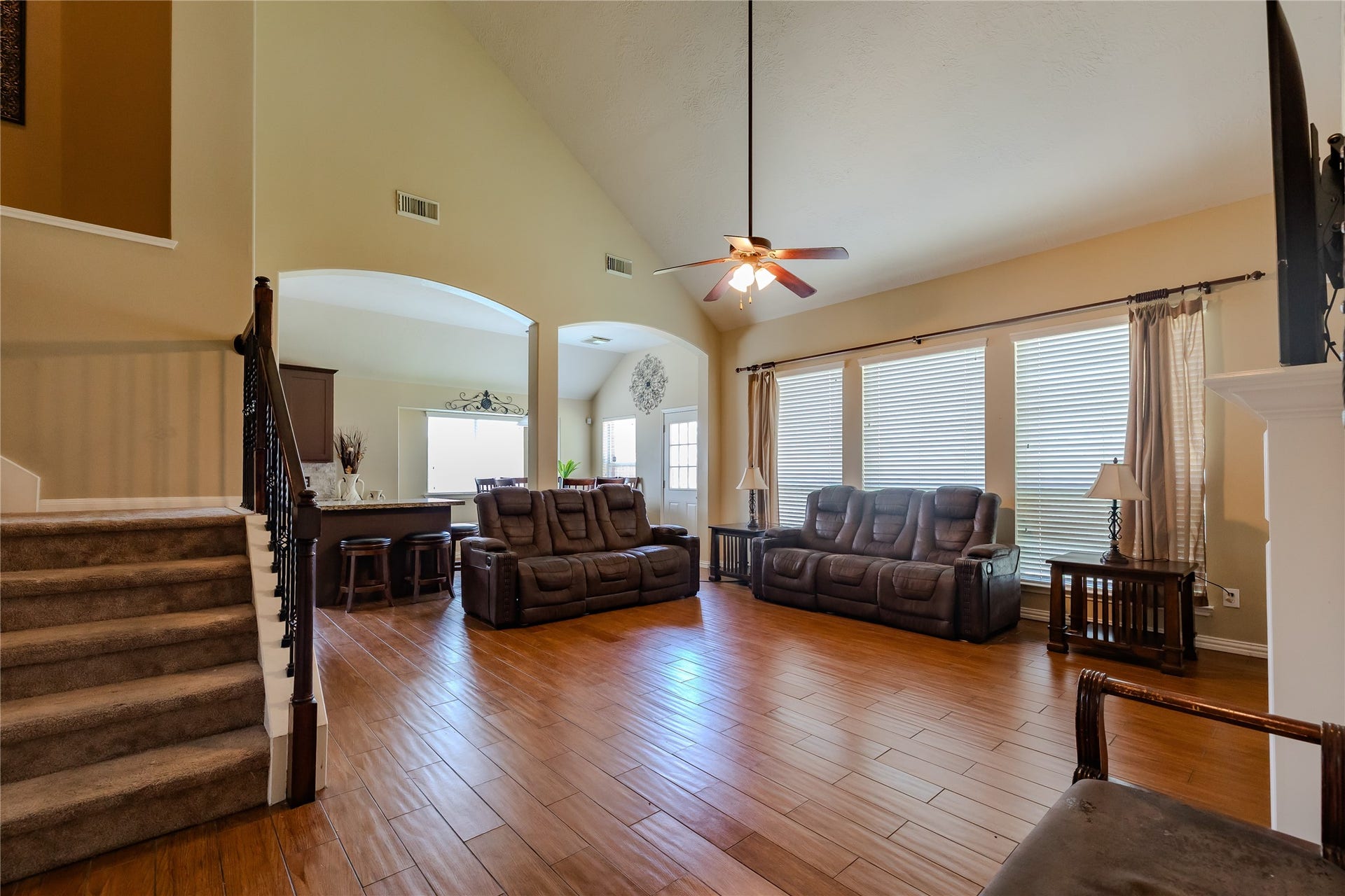 5414 Summer Oak Drive, Pasadena, TX 77505 5414 Summer Oak Drive, Pasadena, TX 77505